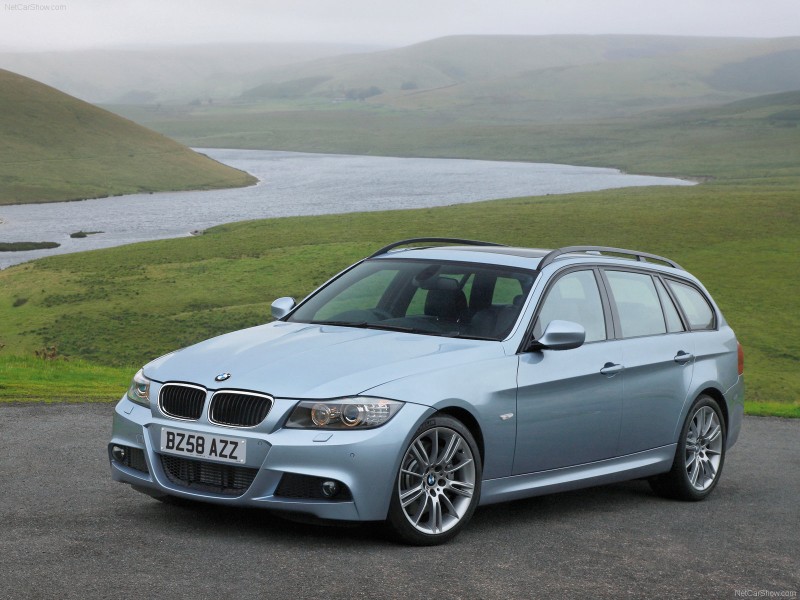 BMW-3-Series_Touring_UK_Version_2009_1600x1200_wallpaper_06.jpg