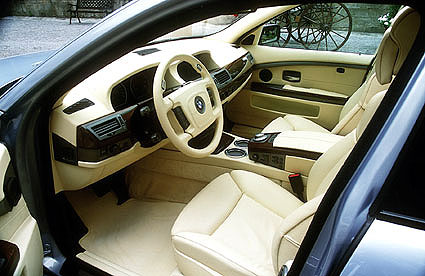 0802bmw7er01.jpg