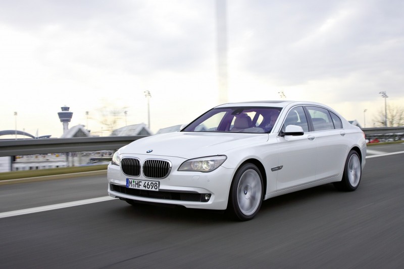 bmw-760li-2010.jpg