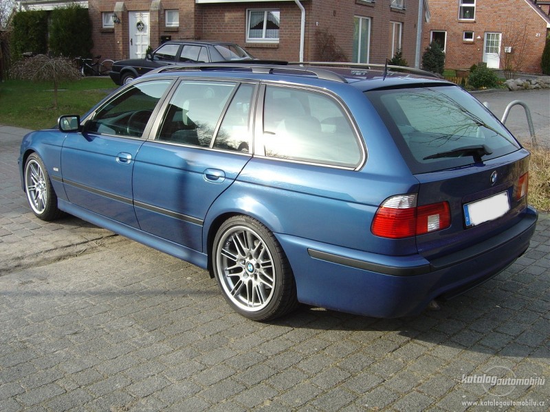 bmw-5-e39-touring-2.jpg