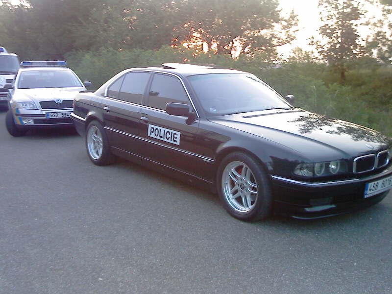 IMG002.jpg