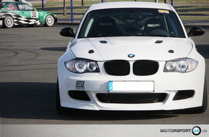 135imotorsport_01.jpg