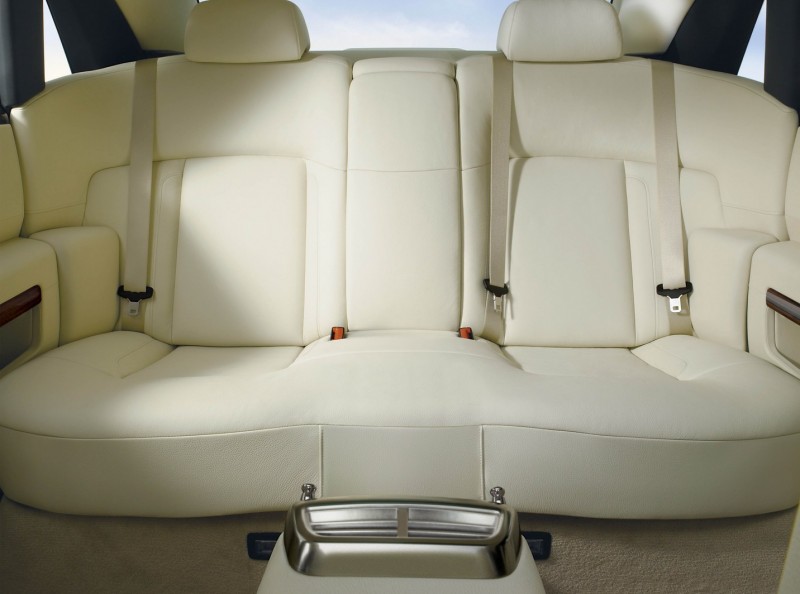 Rolls-Royce-Ghost-photosi-11.jpg