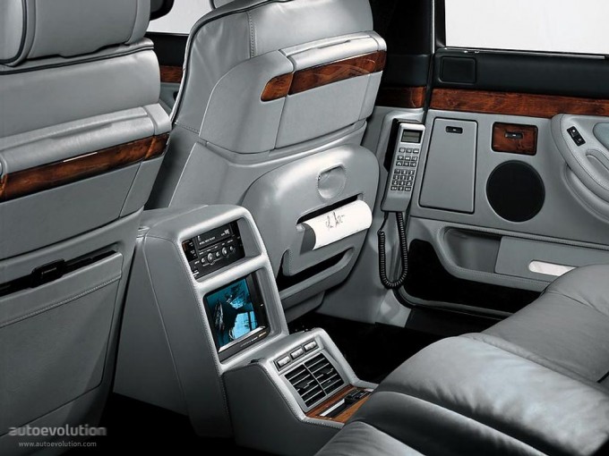 BMW7Series-E38--medium-780_13.jpg