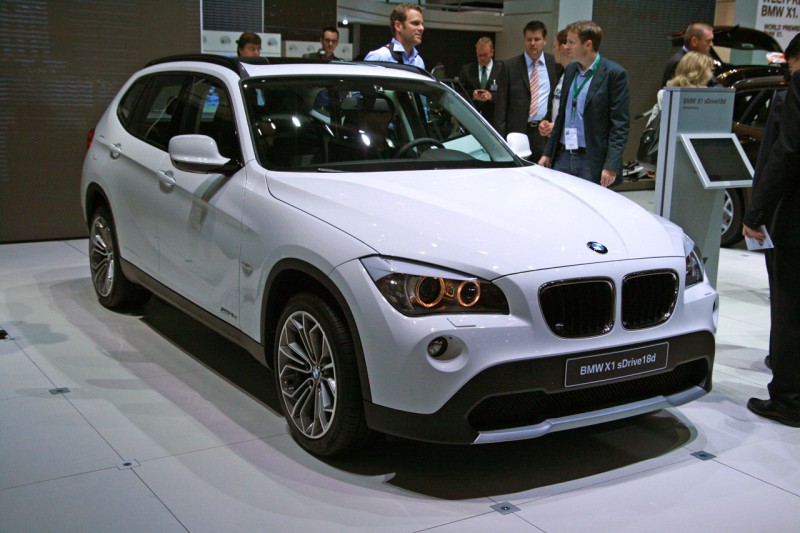 01-2010-bmw-x1.jpg