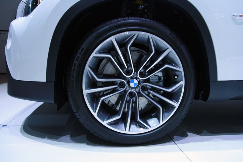 08-2010-bmw-x1.jpg