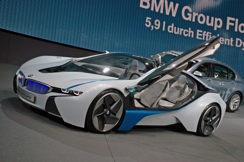 02-bmw-vision-efficientdynamics-live.jpg