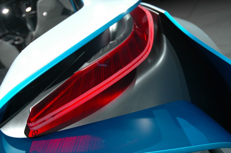10-bmw-vision-efficientdynamics-live.jpg