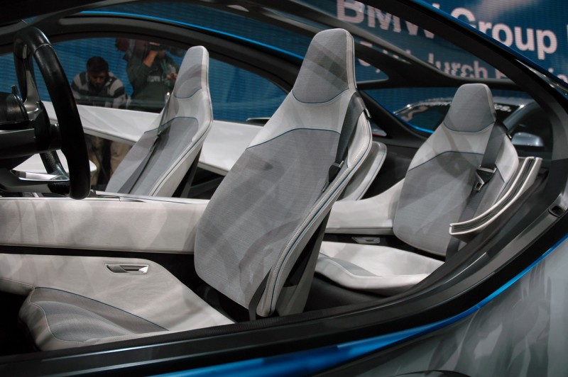 18-bmw-vision-efficientdynamics-live.jpg