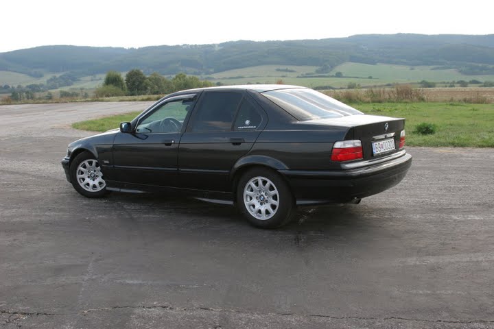 BMW KLUB BB-ZV Herri13 E36 318i 4.JPG