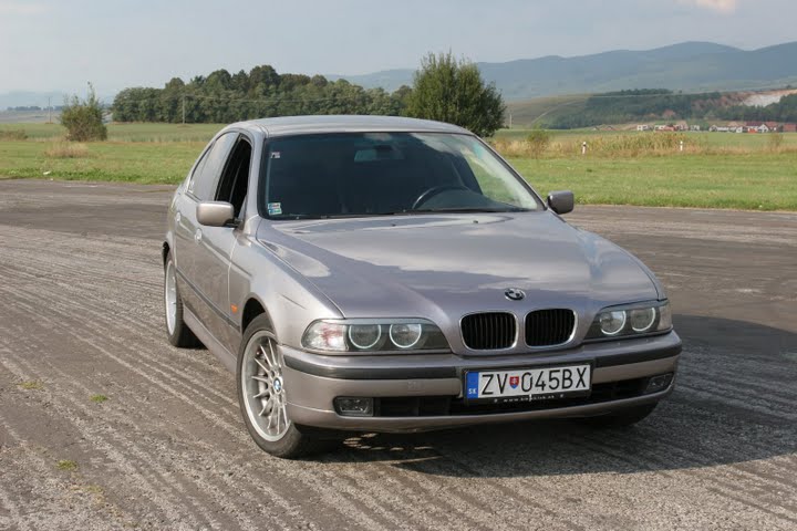 BMW KLUB BB-ZV Jony E39 328i 1.JPG