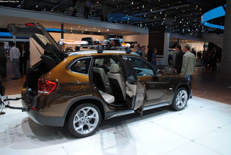 x1-iaa-03.jpg