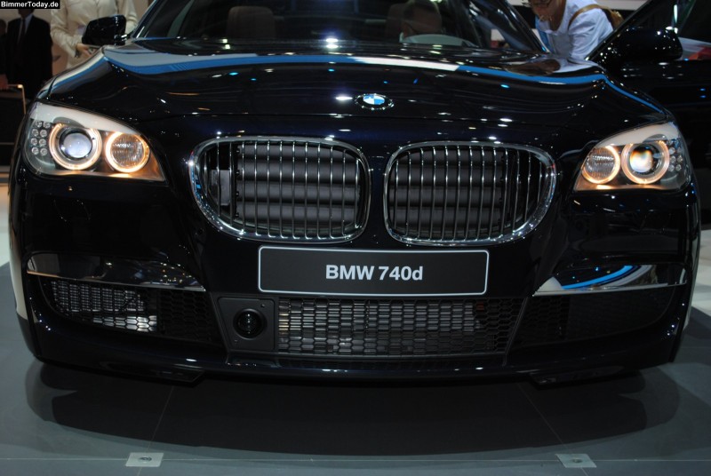 740d-m-iaa-02.jpg