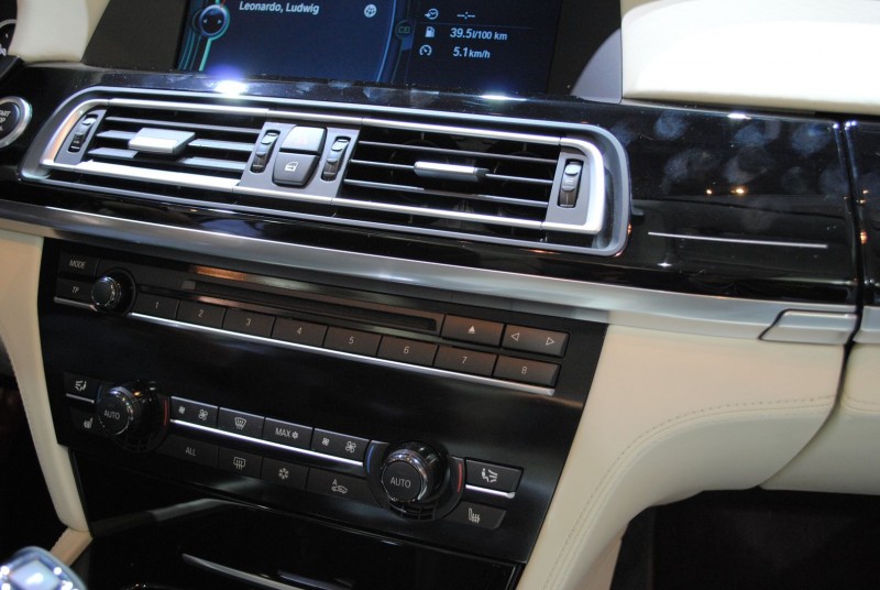 bmw-760-li-individual-8.JPG
