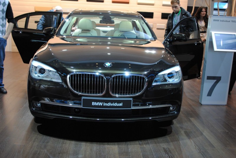 bmw-760-li-individual-9.JPG