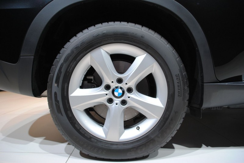bmw-x5-security-12.JPG