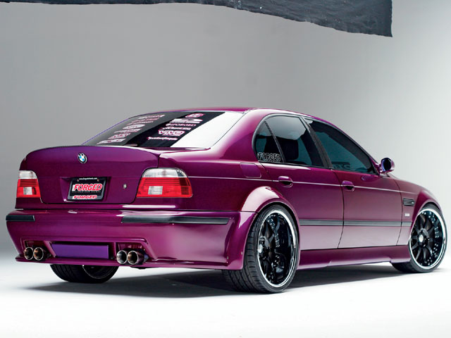 eurp_0703_02z+1999_bmw_540i+rear_view.jpg
