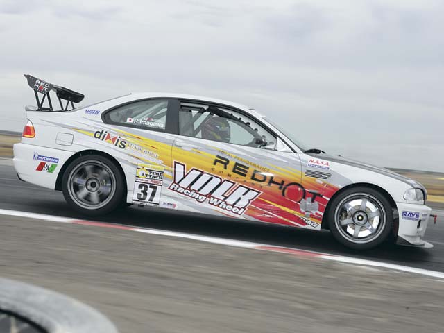 160_0603et_02z+2004_BMW_E46_M3+Side_View_Track.jpg