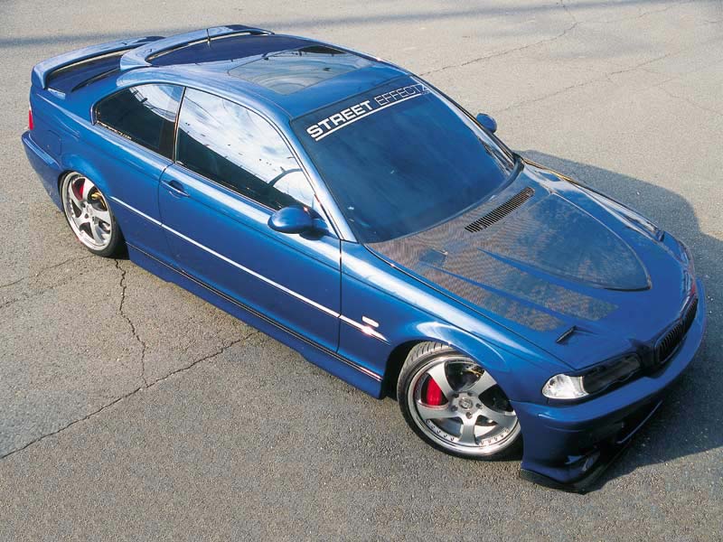 160_0405_08z+2000_bmw_328ci_coupe+right_front_top_view.jpg