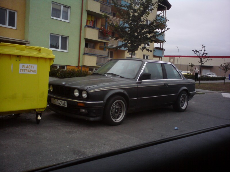 e30 1.JPG