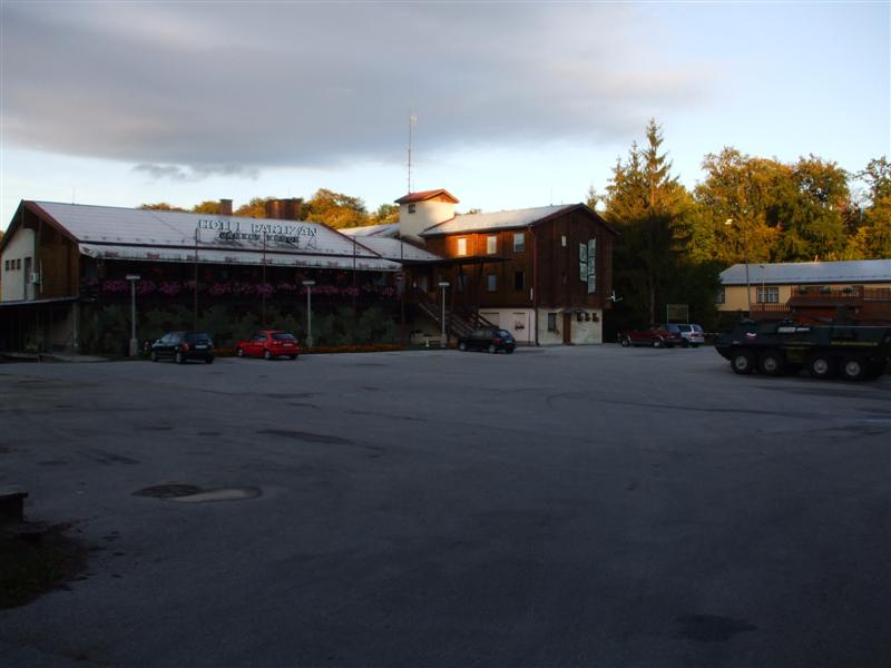 hotel-1 (Medium).JPG