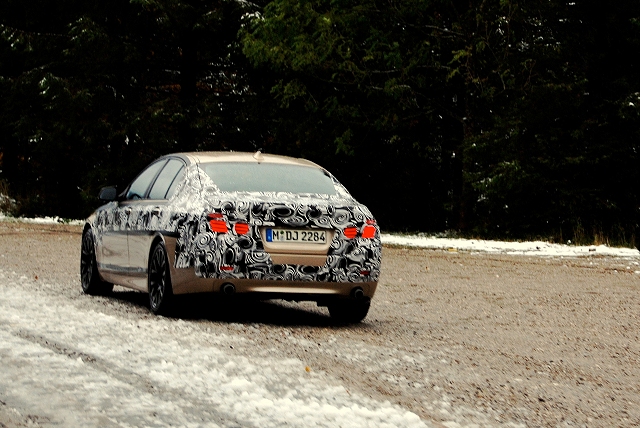 bmw_5_series_spy_shots_2009_001.jpg