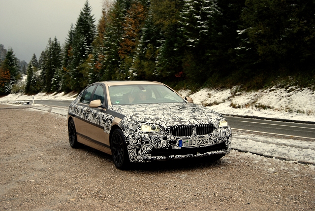 bmw_5_series_spy_shots_2009_004.jpg