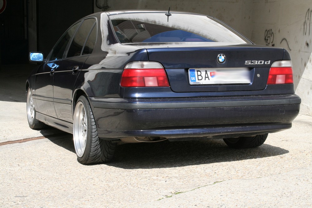 bmw4.jpg