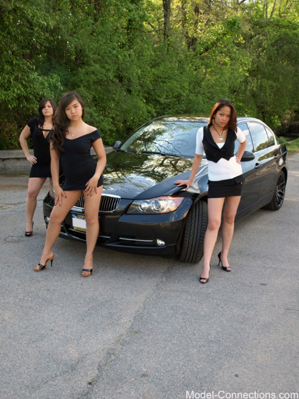 hot-girls-with-bmw2.jpg