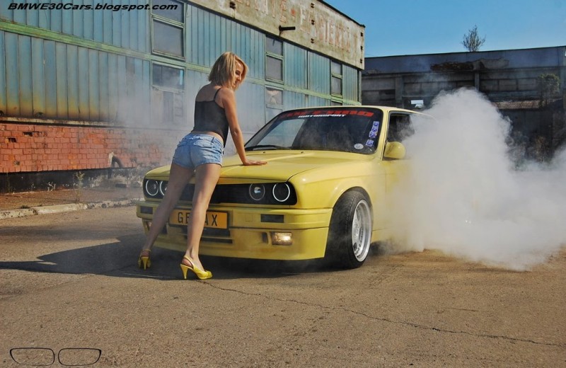 BMW-SEXY-GIRL-E30 (10).jpg