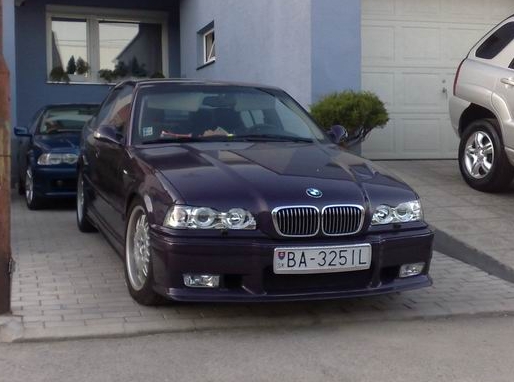 e36_sedan.jpg