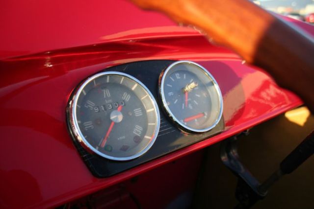 donald_duck_car_11.jpg