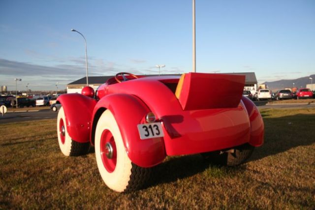 donald_duck_car_08.jpg
