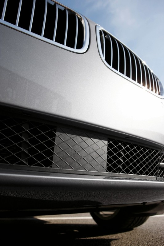 new-wallpapers-2011-bmw-5-series-38.jpg