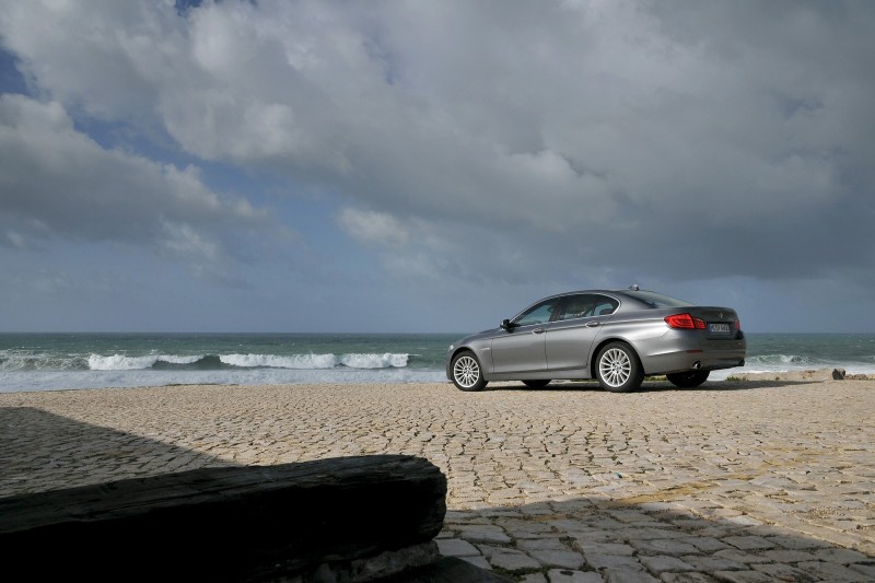 2011_bmw_5series_r34_fd_1_1600.jpg