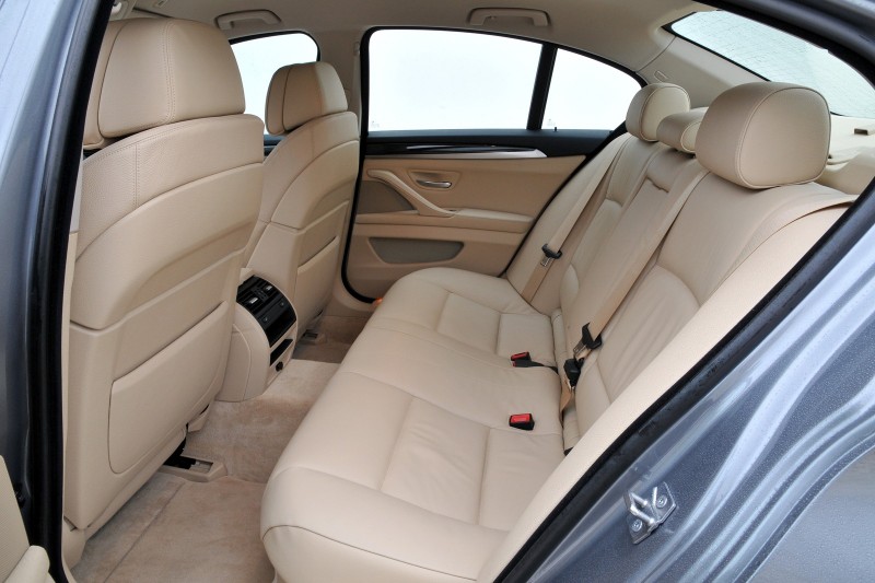2011_bmw_5series_rint_fd_1_1600.jpg