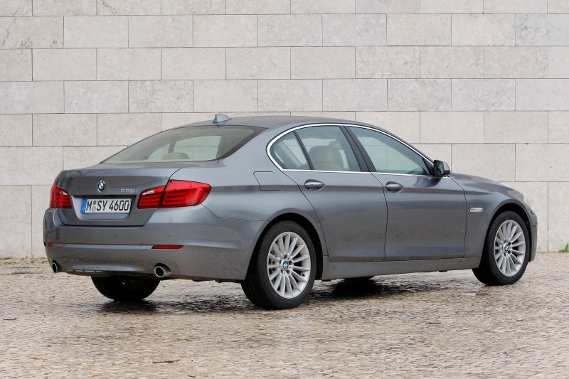 2011_bmw_5series_r34_fd_2_1600.jpg