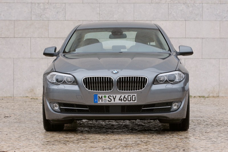 2011_bmw_5series_front_fd_1_1600.jpg