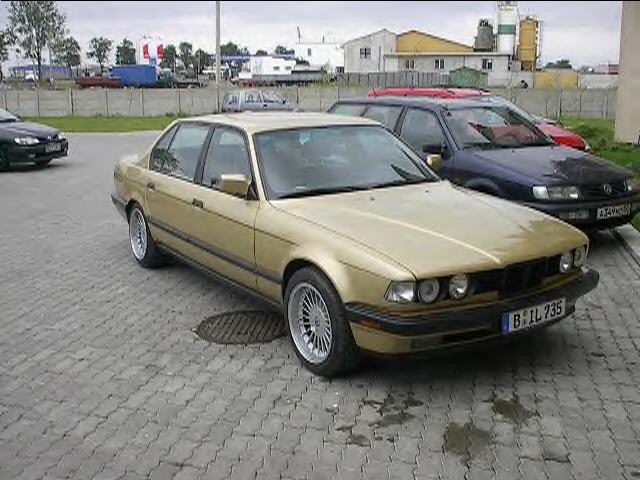 bmw_e32_014.jpg