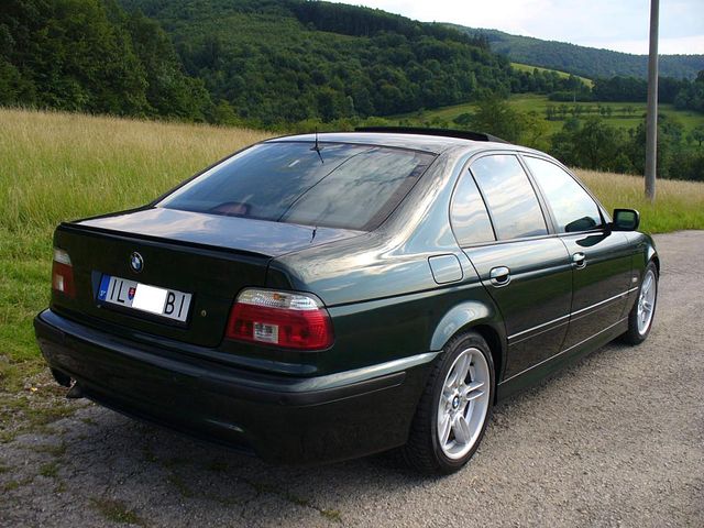 bmw-rad-5-530d-m-packet-sedan-20631220.jpg