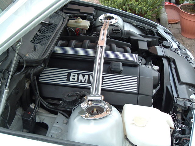 motorraume36coupe1yb9.jpg