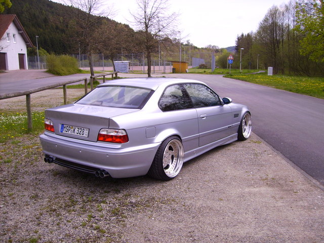 e36328coupemai08010ec6.jpg