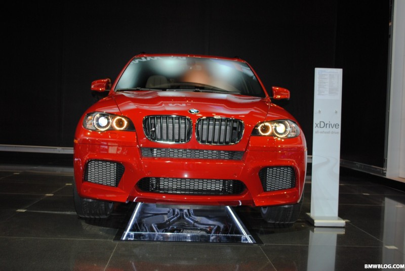 2010-bmw-x5-M-54.jpg