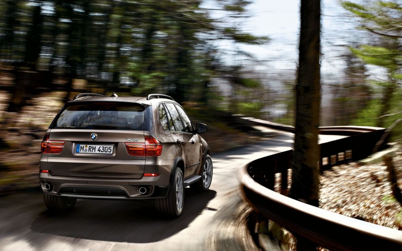 2011-bmw-x5-wallpapers-81.jpg