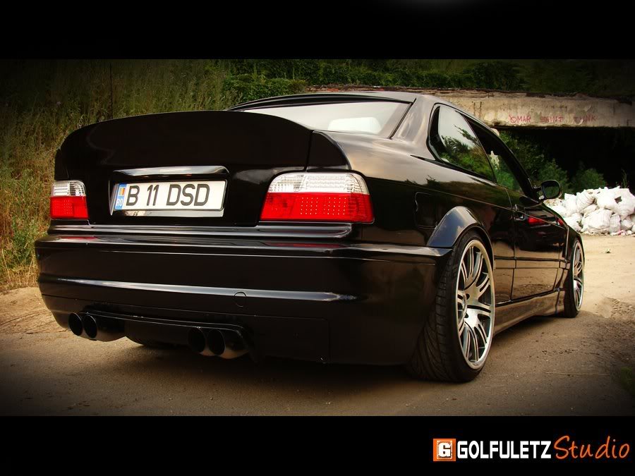 bmwm32p.jpg