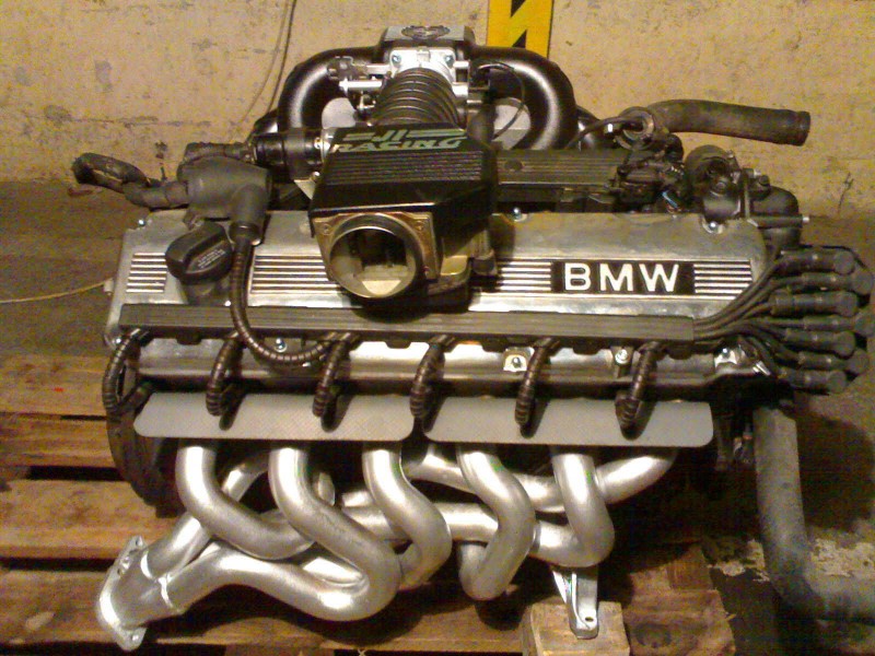 5600959_116795860.jpg