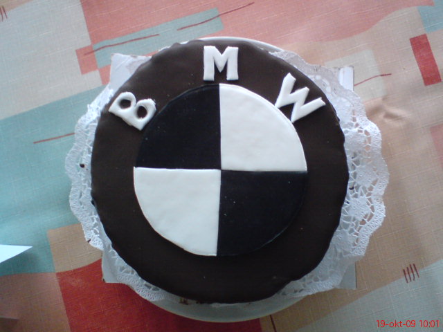 BMW torta (1).JPG