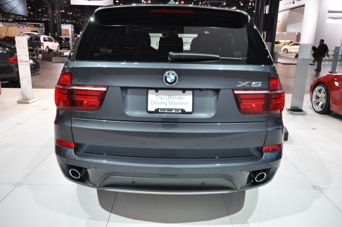 2010-new-york-auto-show-1.JPG