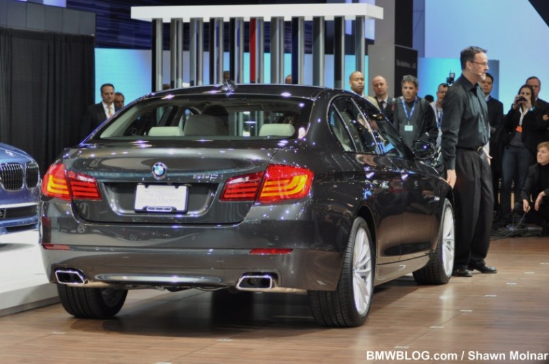 2011-bmw-550i-nyias-5.jpg