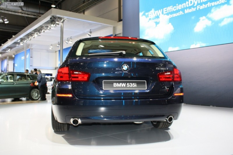 BMW-5er-Touring-F11-Imperialblau-121.JPG